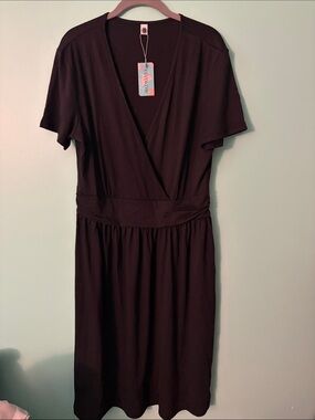 Women’s Black Faux-Wrap Midi Dress with Defined Waist